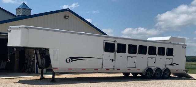 2017 Shadow with Mid Tack  7 Horse Slant Load Gooseneck Horse Trailer SOLD!!! 